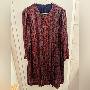 Elegant Paisley Patterned Dress